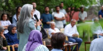 Gimgim de têhetameyîşê şarî: Têkoşînê şarî do azadîye û haştîye bîyaro nê welatî
