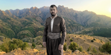 Hêzên Îranê şivenek qetil kirin û dest danîn ser pezê wî