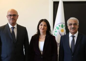 Heyeta DEM Partiyê ya Îmraliyê bi AKPê re hevdîtin kir