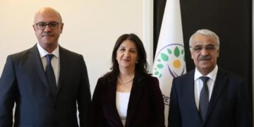 Heyeta DEM Partiyê ya Îmraliyê bi AKPê re hevdîtin kir