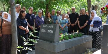 Vedat Aydin li ser gora xwe hate bibîranîn