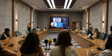 Jinên parêzer: Em dixwazin keda jinan a nava malê bê naskirin
