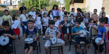 Şaredariya Bajarê Mezin a Amedê zarokan bi hunerê re tîne cem hev