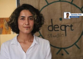 Neqişê nasnameyî, xoîfadekerdiş û weşîya cinîyan: Deq