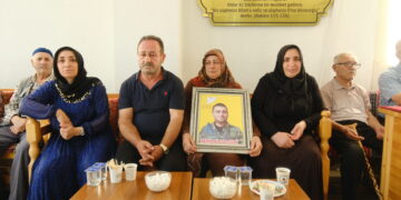 Bi girseyî serdana şîna endamê YPGê Xalid Cûdî kirin