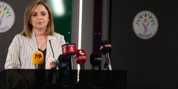 Ayşegul Dogan: Heyeta me nikare bi birêz Ocalan re hevdîtinê bike