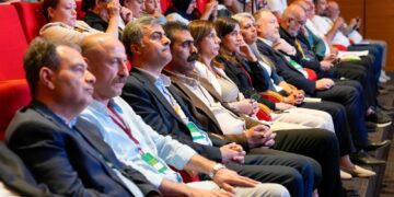 Komxebata Aboriya Demokratîk di roja duyemîn de didome