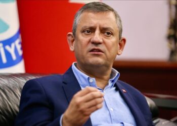 Ozgur Ozelî derheqê ‘Partîya newî’ de agahî da