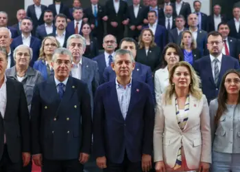 90 parlamenter ji CHPê veqetiyan: Îro serlêdana partiya nû tê kirin