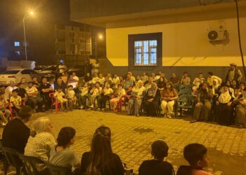 Hevdîtinên gel ên Rihayê: Ji gundan heya taxan siberoja xwe ava dikin