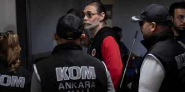 Şaredarê Etîmesgutê jî di nav de 52 kes hatin binçavkirin