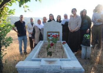Endamê PKKê Reşît Bozan li ser gora xwe hate bibîranîn