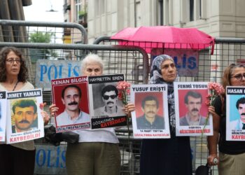 Dayikên Şemiyê aqûbeta Hasan Gulunay pirsîn