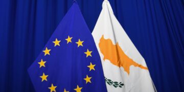 PE: Divê Tirkiye demildest ji Kibrisê derbikeve   Tirkiye: Bêbextiyê li me dikin, hukmê biryarê nîn e