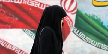 Rejîma Îranê qeyran û xizanî li pişt hîcabê vedişêre