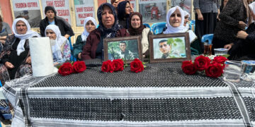 Ji bo şehîd Şiyar Jîrkî li Elkê şîn hate danîn