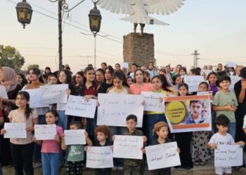 Li Qamişlo û Hesekê ji bo mafê zimanê Kurdî xwepêşandan hatin lidarxistin