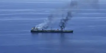 Kendawa Ummanî de hêrişê tankerê petrolî ame kerdene
