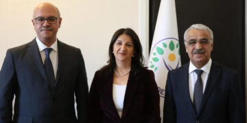 Heyetê Îmralîyî yê DEM Partî şî Girawa Îmralî