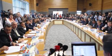 Îskender Bayhan: Heta em mafên wekhev nasnekin em nikarin bigihêjin cihekî
