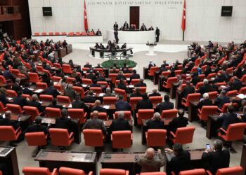 Qanûna çarçoveyî di encama dengdayinê de hat qebûlkirin