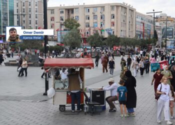 Welatiyên Stenbolî: Daxwaza gelê Kurd azadiya Serok Abdullah Ocalan e