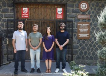 Ekîbê gêrokî vera tiryakî do keye bi keye bigêrê