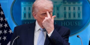 Trump careke din biryara xwe guhert!