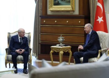 Erdogan û Bahçelî civiyan