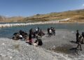 Du bira di Behra Wanê de xeniqîn