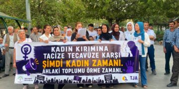 Li Dîlokê dijî êrîşa zayendî meş û daxuyanî: Dem dema jinê ye