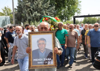 Mehdî Zana li Goristana Yenîkoyê hat definkirin
