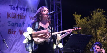 Roja 7emîn a Festîvala Tetwanê bi coşa konseran bi dawî bû