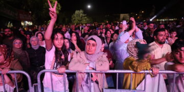 Roja 9emîn a mîhrîcanê bi şano, pane û muzîka cîhanî berdewam kir