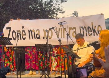 Bazel ra ameyî welatê xo Dêrsim û kilamê xo vatî