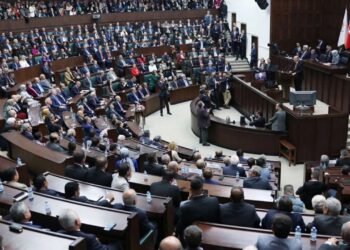 AKP ji bo qanûna pêvajoyê li Meclisê civiya