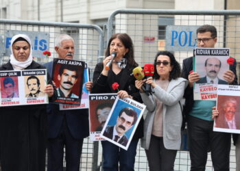 Pervîn Buldan ji bo dîtina kujerên Buldan, Yildirim û Karay serî li Wezareta Dadê da