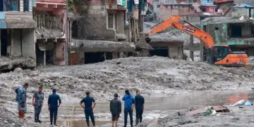 Bobelatê Nepalî de zêdeyî 626 kesî merdê, xebata cîgêrayîşê vîndîbîyayan dewam kena