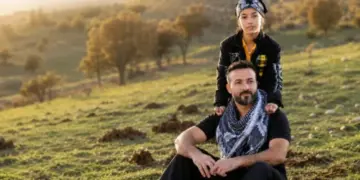 Hêzên Îranê malbatek Kurd girt