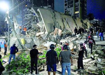 Erdlerzanê Venezuela de 6 hezar û 438 kesî cuya xo ra bîyî
