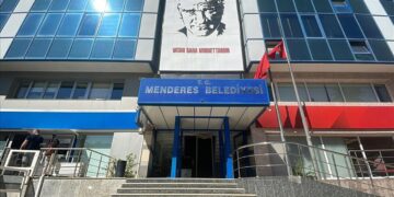 Şaredarê Menderesê Îlkay Çîçek û gelek kes hatin binçavkirin
