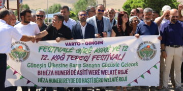 Mîhrîcana Girê Koxê bi dahol û zirneyan dest pê kir