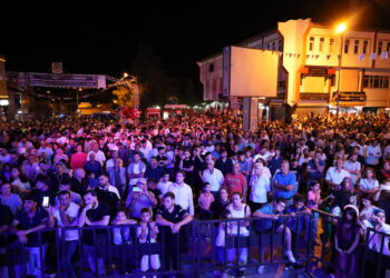 Roja 1emîn a Mîhrîcana Girê Koxê bi konserên bi coş bi dawî bû