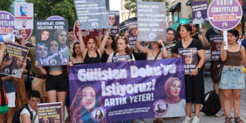 Li Stenbolê çalakiya jinan: Em ê nehêlin kuştina jinan di tariyê de bimîne