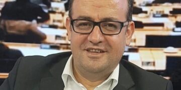 ‘Seba awankerdişê komelê demokratîkî ma wazenê agêrê welatê xo’