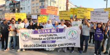 Ciwanên Stenbolê: Em xwedî li taxên xwe derkevin
