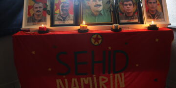Li Stenbolê ji bo şehîdan şîn hat danîn