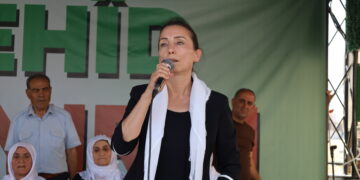 Hatimogûllari: Her canê ku ketiya bin axê têkoşîna gelê Kurd gihandiye îro