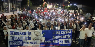 Wan dê ji bo aştiyê bimeşe
