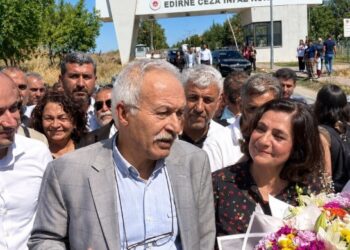 Selçûk Mizrakli zindan ra vejîya